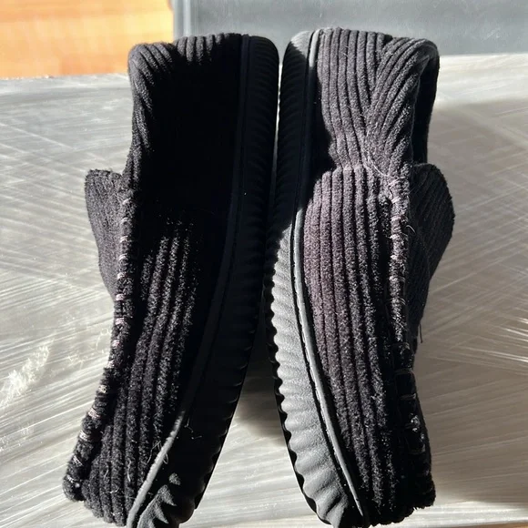 Men’s Dearfoams slippers - Picture 2 of 5